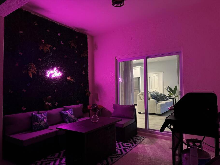 Villa Brand New Tampa Oasis With Private Jacuzzi Retreat Lutz Esterno foto